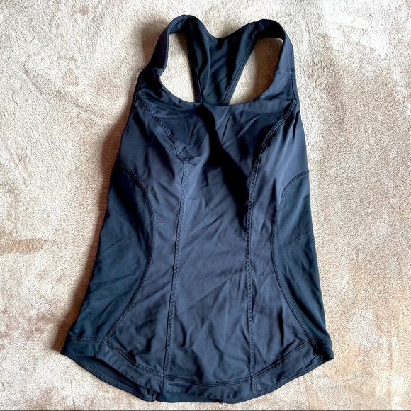 Lululemon black tank top size 2 - Picture 2 of 6